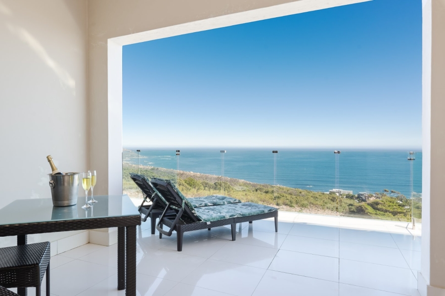 11 Bedroom Property for Sale in Camps Bay Western Cape